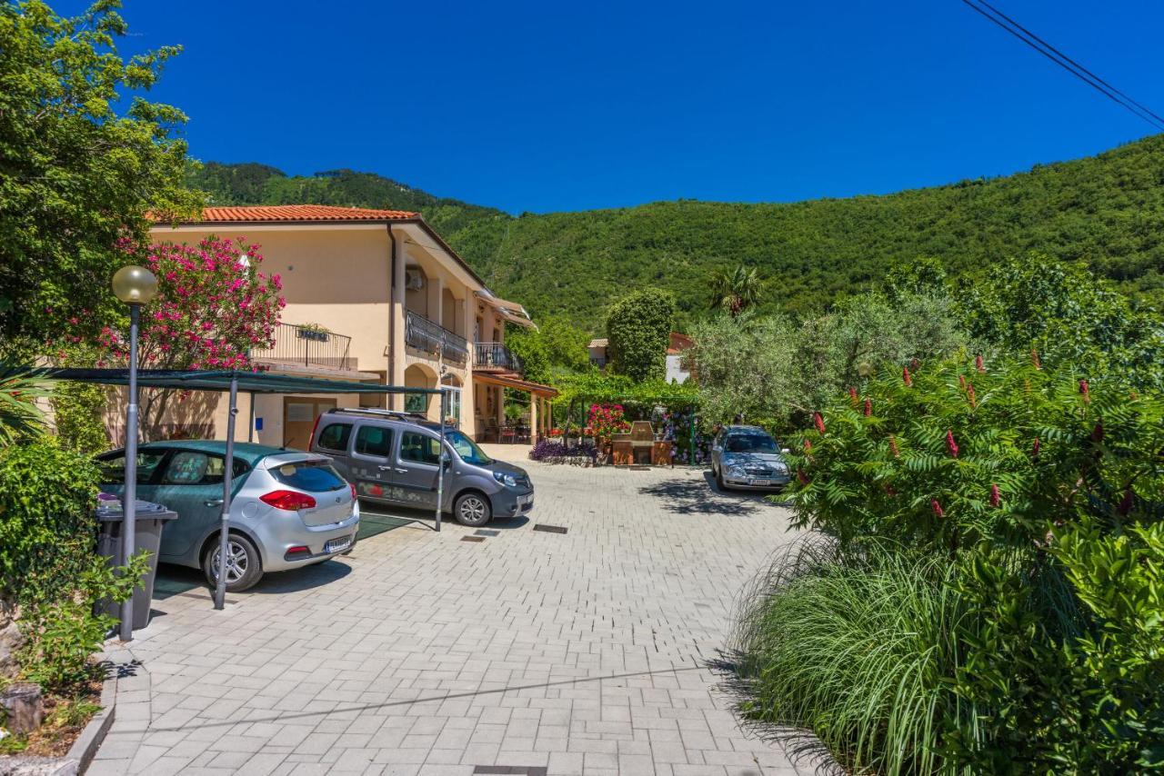 Apartments Branka Mošćenička Draga Exterior foto
