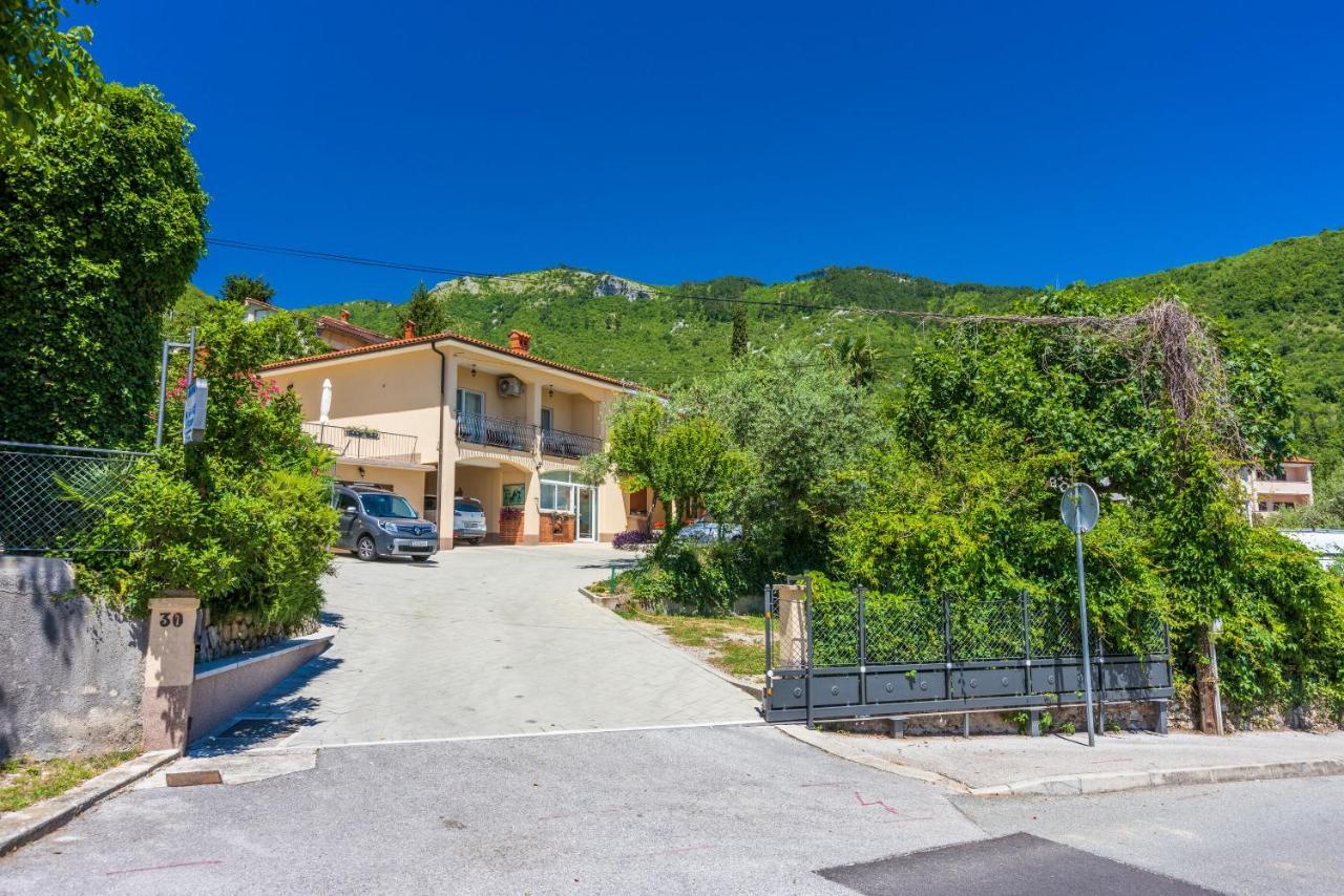 Apartments Branka Mošćenička Draga Exterior foto