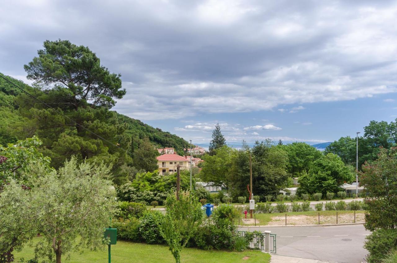 Apartments Branka Mošćenička Draga Exterior foto